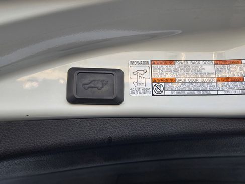 Certified 2016 Toyota RAV4 XLE image 24