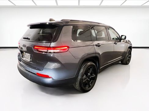 Used 2024 Jeep Grand Cherokee L Altitude image 4