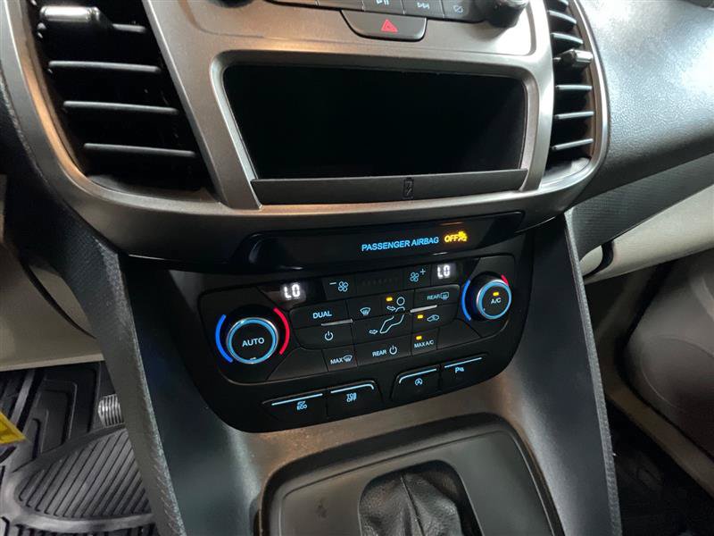 Used 2022 Ford Transit Connect XLT FWD image 16