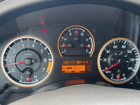 Used 2015 Nissan Armada SV w/ SV Driver Package RWD image 26