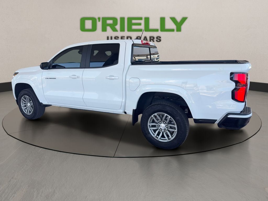 Used 2024 Chevrolet Colorado LT w/ LT Convenience Package II RWD image 4