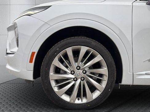 New 2026 Buick Envision Avenir image 10