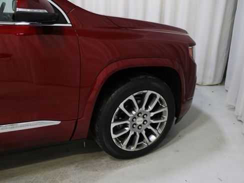 Used 2023 GMC Acadia Denali w/ Denali Technology Package AWD/4WD image 40