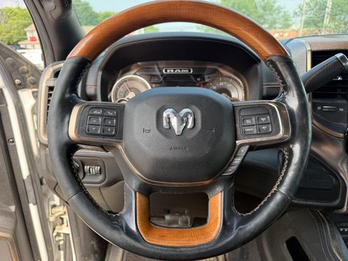 Used 2019 RAM 3500 Limited AWD/4WD image 16