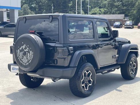 Used 2019 Jeep Wrangler Sport AWD/4WD image 4