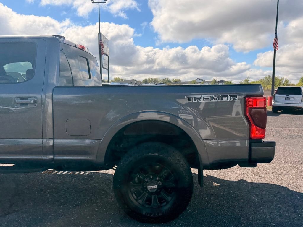 Used 2022 Ford F250 Lariat w/ Tremor Off-Road Package AWD/4WD image 9