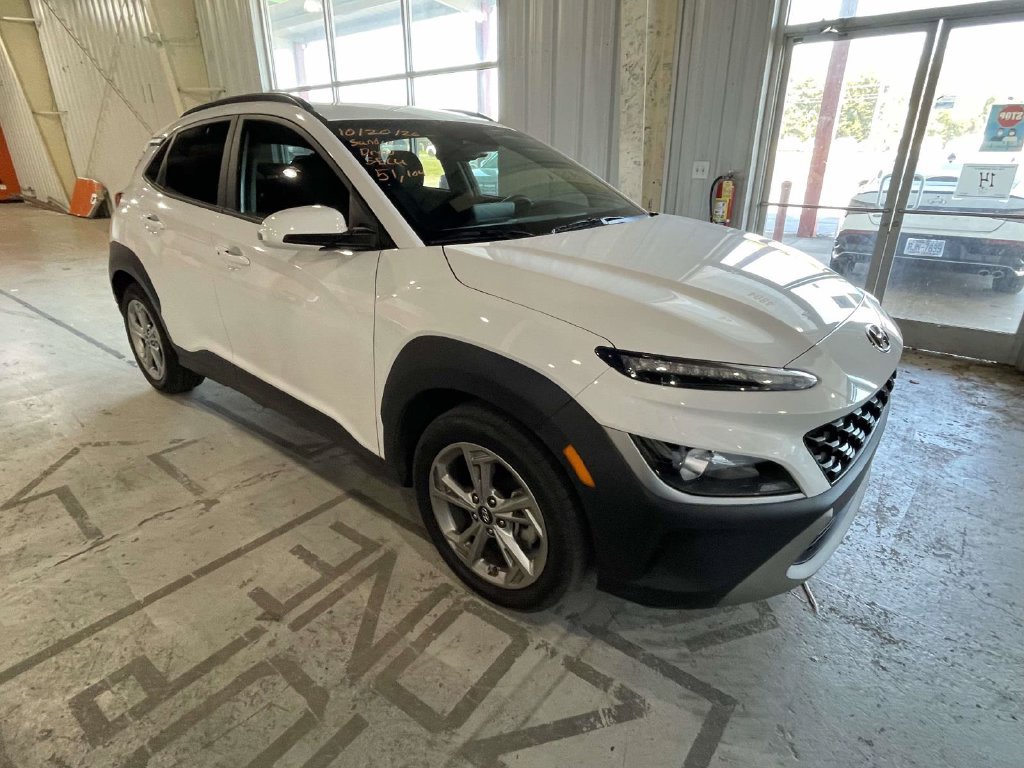Used 2022 Hyundai Kona SEL FWD image 1