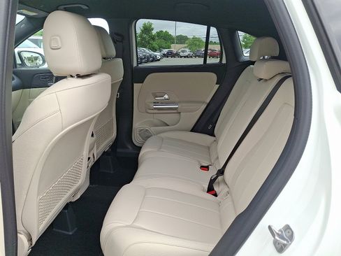 New 2026 Mercedes-Benz GLA 250 4MATIC image 6