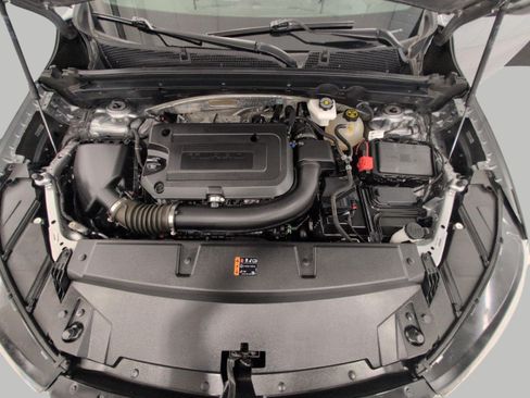 Used 2023 Buick Envision Essence AWD/4WD image 8