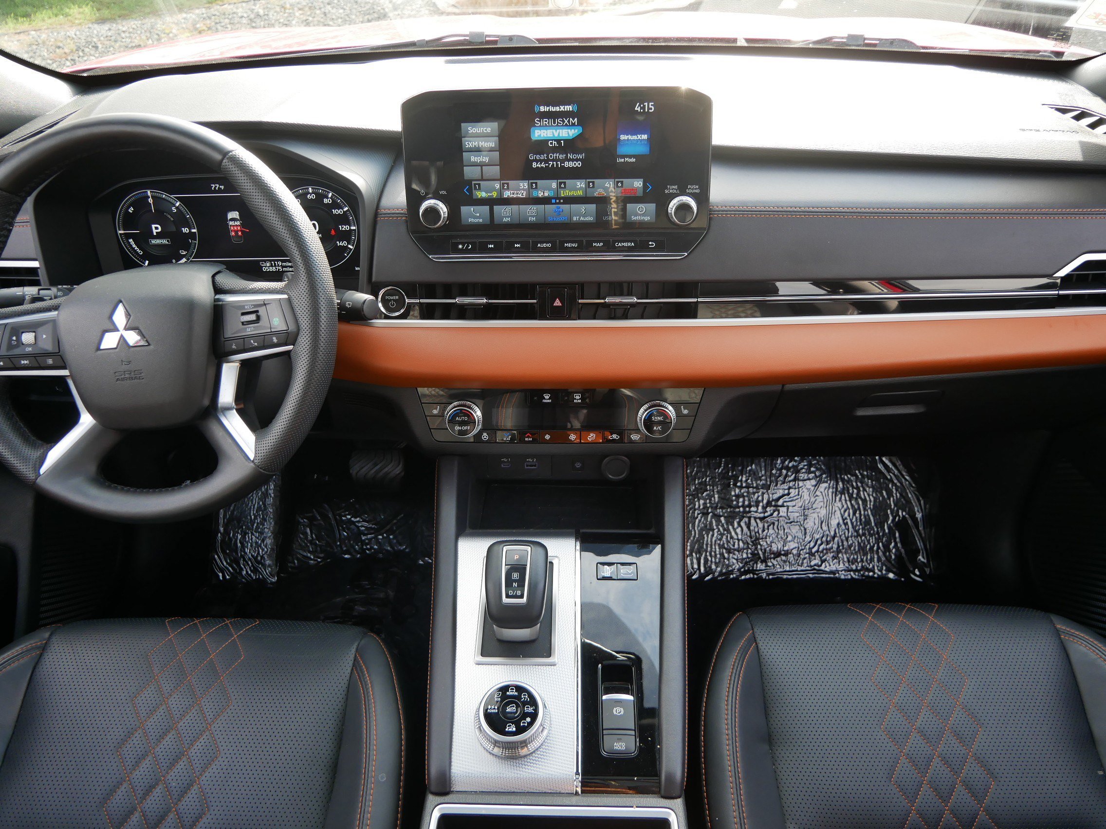 Used 2023 Mitsubishi Outlander SEL AWD/4WD image 10