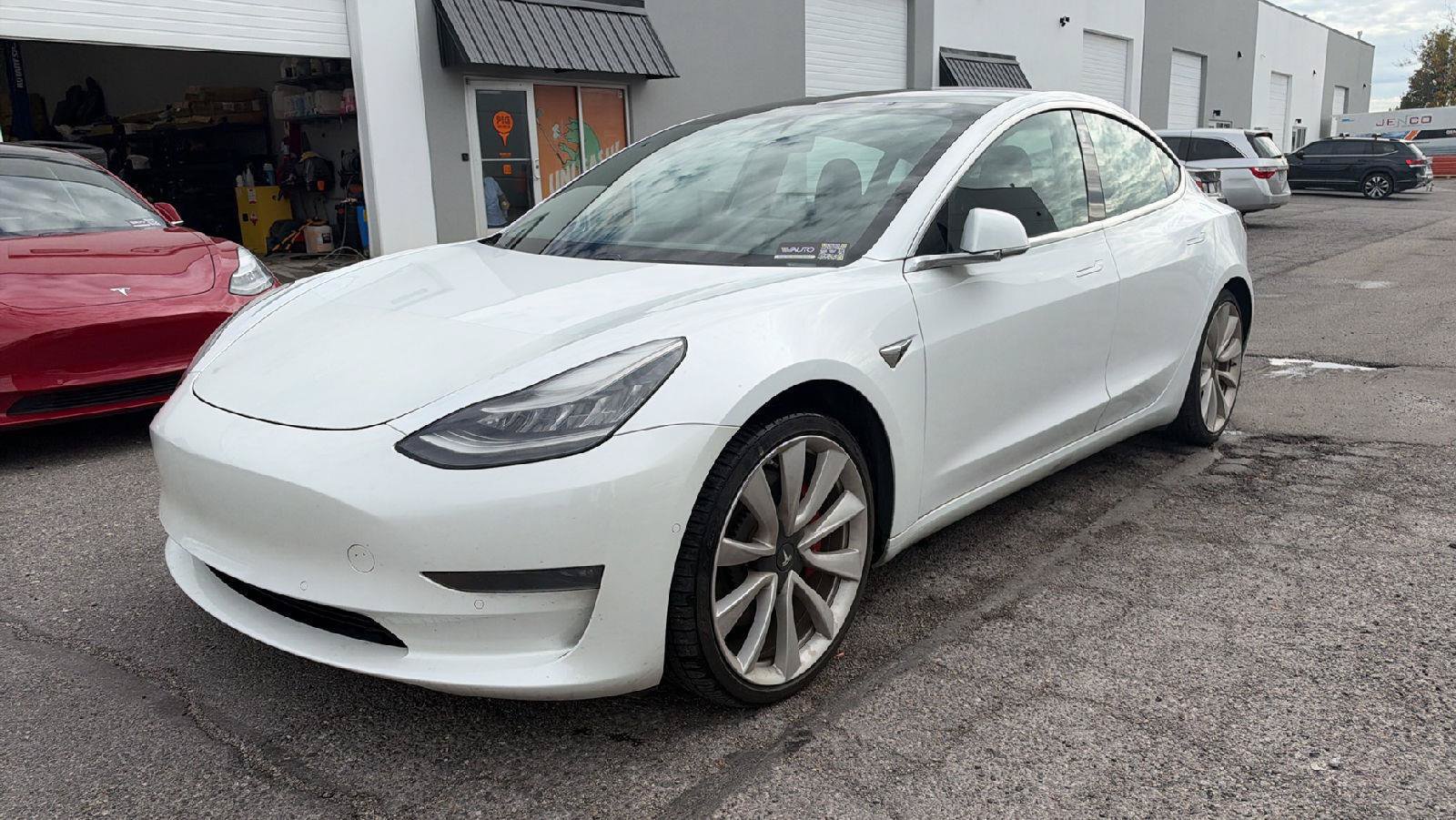 Used 2019 Tesla Model 3 Performance AWD/4WD image 2