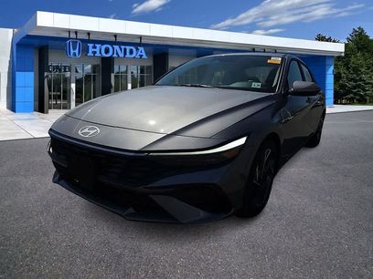 Used 2024 Hyundai Elantra SEL w/ Convenience Package