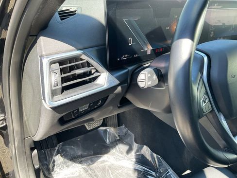 Used 2023 BMW 330e image 14