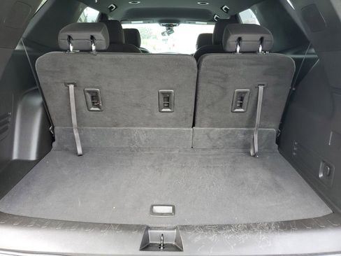 Used 2022 Chevrolet Traverse LT image 7