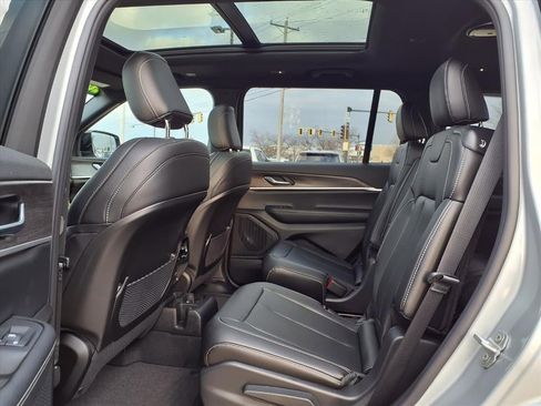 New 2025 Jeep Grand Cherokee L Limited w/ Trailer Tow Package image 21