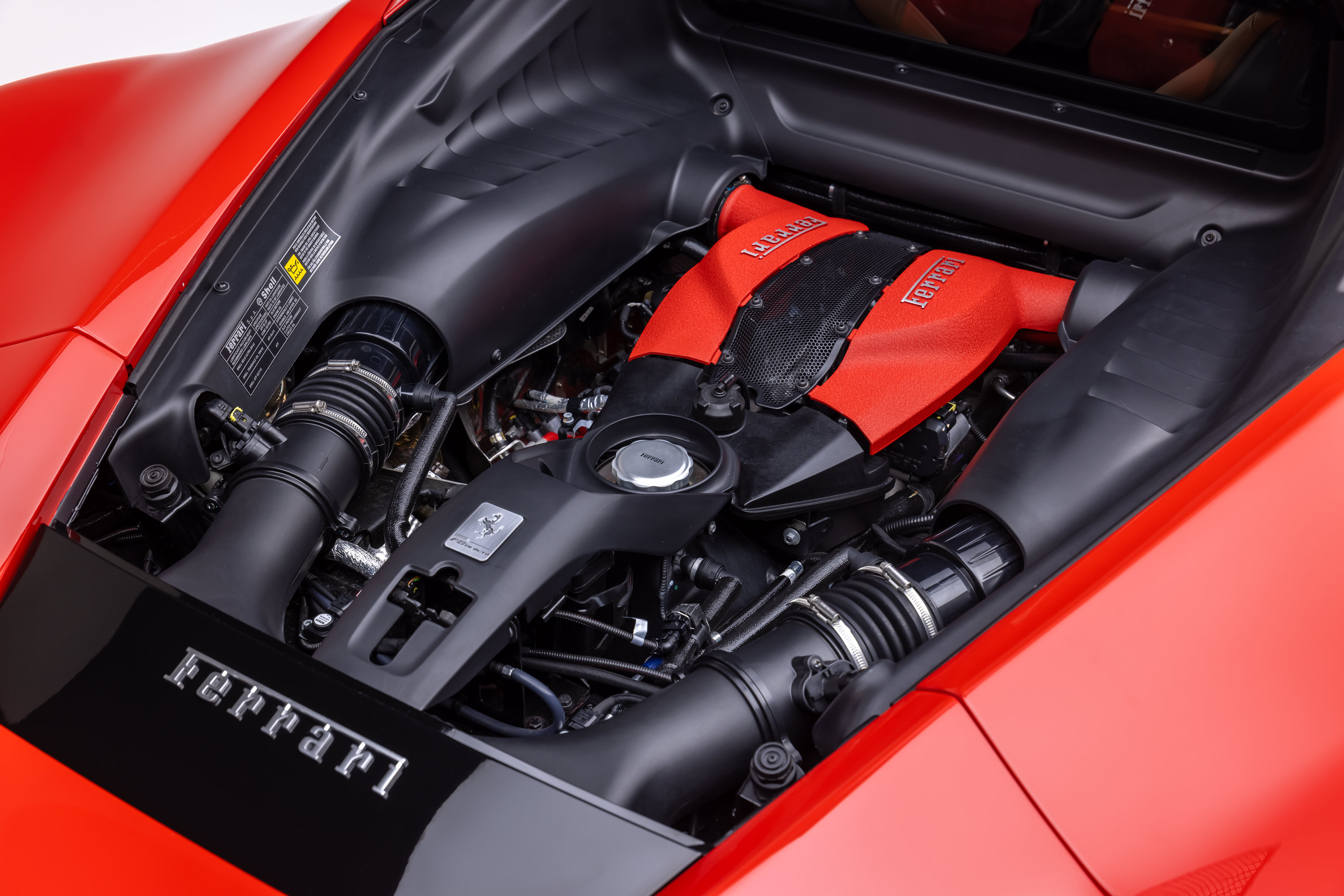 Certified 2020 Ferrari F8 Tributo RWD image 38