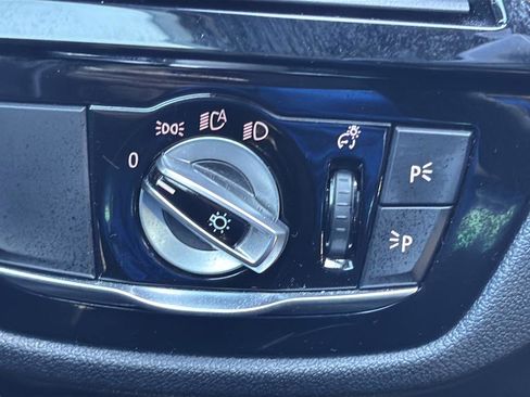 Used 2019 BMW 530i 530i w/ Convenience Package image 34