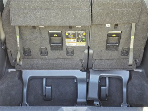 Used 2025 Toyota Sienna Platinum image 22