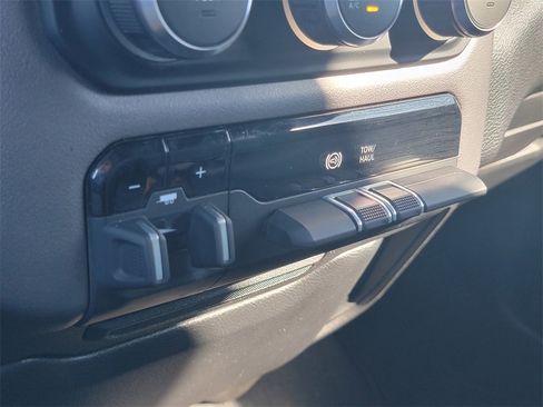 Used 2022 RAM 2500 Big Horn image 30