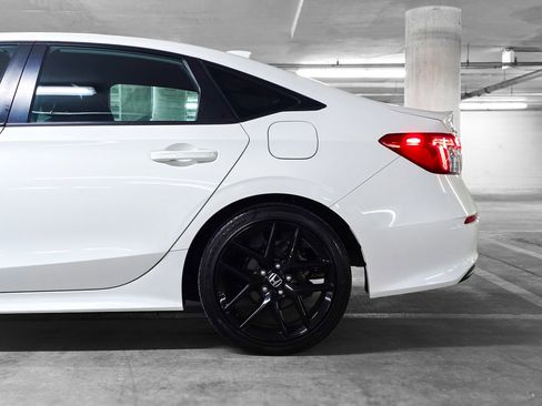 Certified 2024 Honda Civic Sport image 17