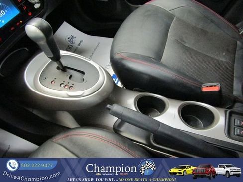 Used 2016 Nissan Juke SL image 31