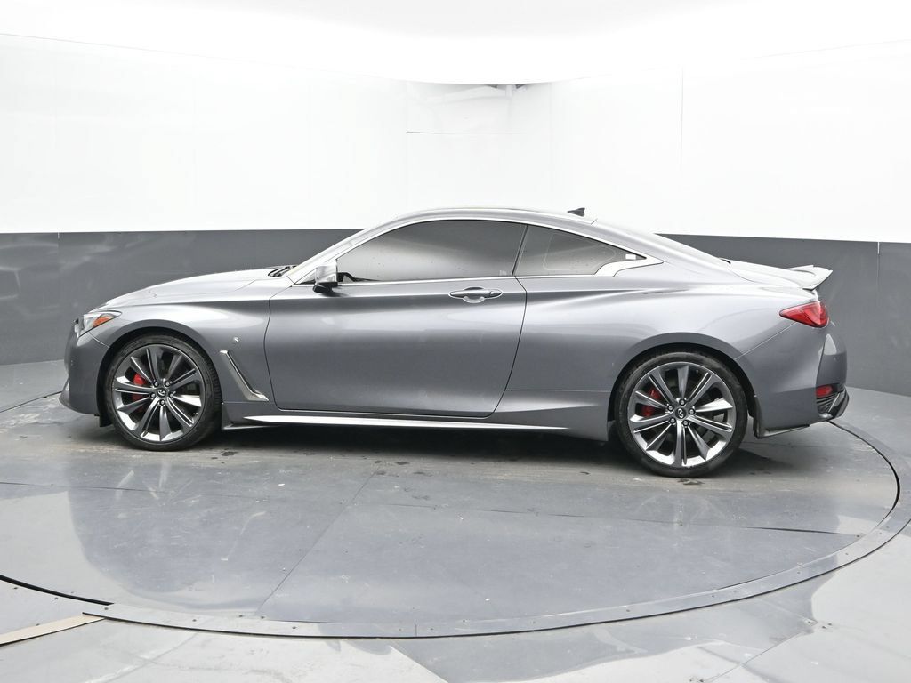 Used 2018 INFINITI Q60 Red Sport 400 AWD/4WD image 9