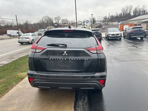 Used 2022 Mitsubishi Eclipse Cross ES image 4