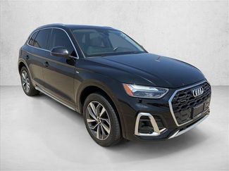 Used 2023 Audi Q5 2.0T Premium Plus w/ Premium Plus Package AWD/4WD video 3