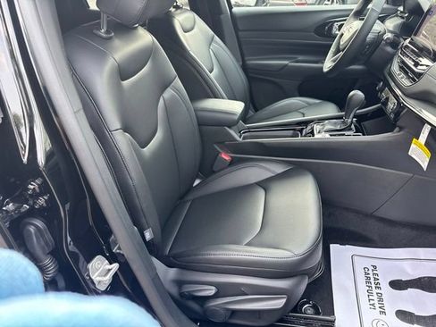 New 2026 Jeep Compass Limited w/ Sun, Sound & Navigation Group AWD/4WD image 19