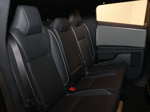 Used 2024 Tesla Cybertruck AWD Crew Cab image 14