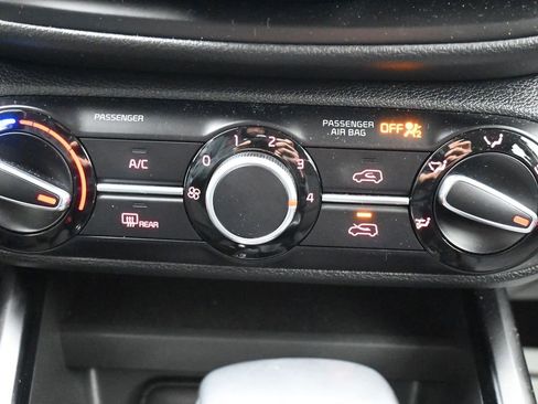 Used 2021 Kia Soul GT-Line image 23