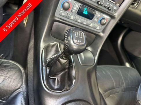 Used 2004 Chevrolet Corvette Convertible w/ Preferred Equipment Group RWD image 12