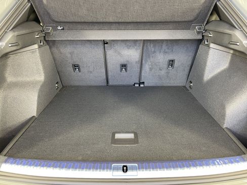 New 2025 Audi Q3 2.0T Premium image 38