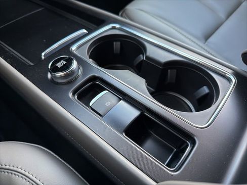 New 2026 Lincoln Corsair Premiere image 14