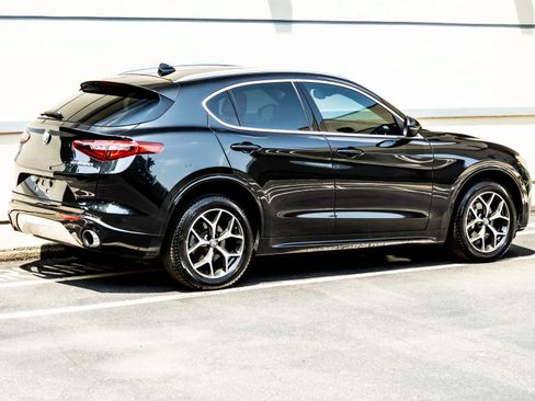 Used 2021 Alfa Romeo Stelvio Ti AWD/4WD image 9
