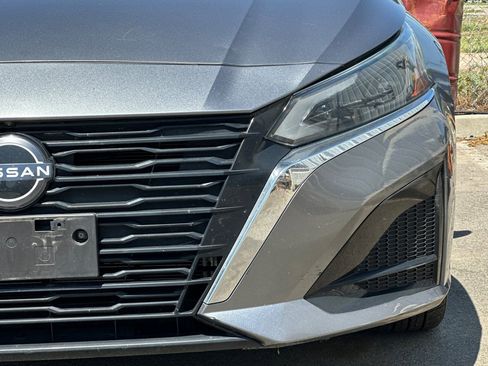 Used 2023 Nissan Altima 2.5 SL FWD image 10