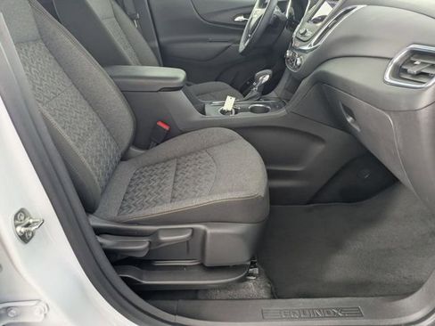 Certified 2024 Chevrolet Equinox LT FWD image 36