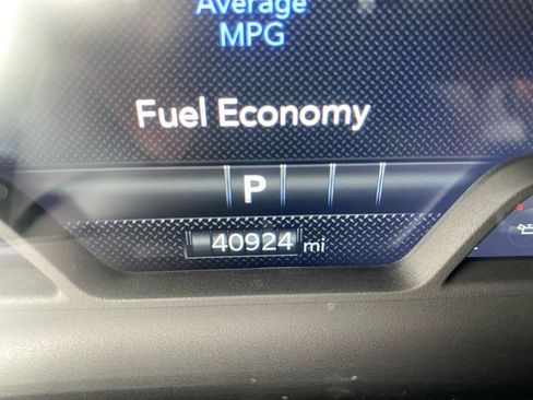 Used 2025 RAM 1500 Big Horn RWD image 31