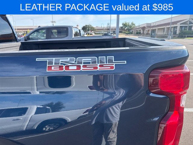 Used 2020 Chevrolet Silverado 1500 LT Trail Boss AWD/4WD image 7