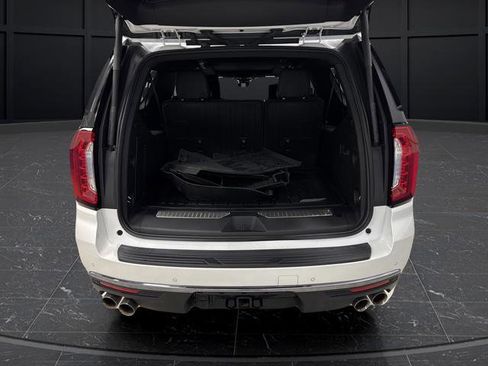 Used 2024 GMC Yukon XL Denali Ultimate image 16