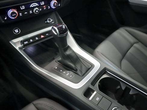 New 2025 Audi Q3 2.0T Premium image 22
