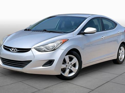 Used 2013 Hyundai Elantra GLS FWD image 3