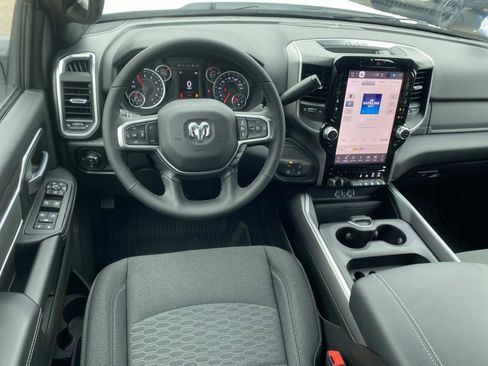 New 2026 RAM 2500 Big Horn AWD/4WD image 13