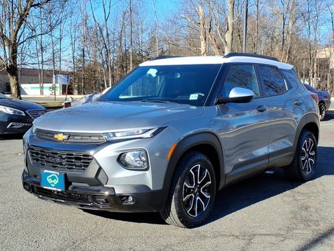 Certified 2023 Chevrolet TrailBlazer ACTIV w/ Convenience Package image 3