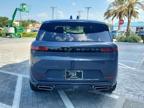 New 2026 Land Rover Range Rover Sport Dynamic SE AWD/4WD image 3