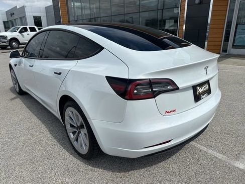 Used 2023 Tesla Model 3 Standard Range RWD image 8
