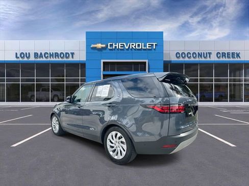 Used 2025 Land Rover Discovery S image 6