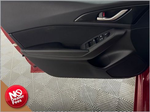 Used 2016 MAZDA MAZDA3 i Touring image 9