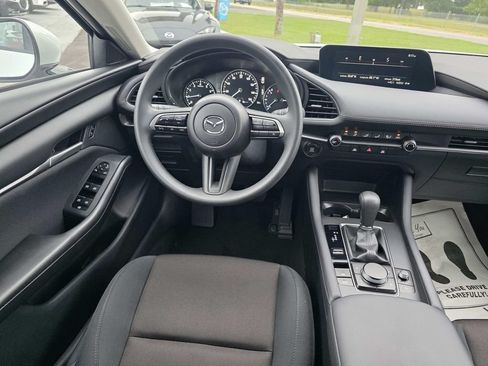 Certified 2025 MAZDA MAZDA3 s FWD image 5
