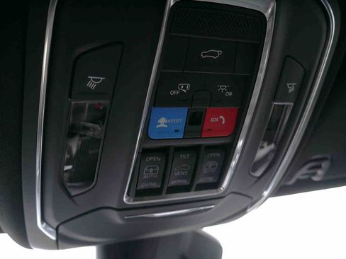 New 2025 Jeep Wagoneer L Series II w/ Convenience Group I image 34